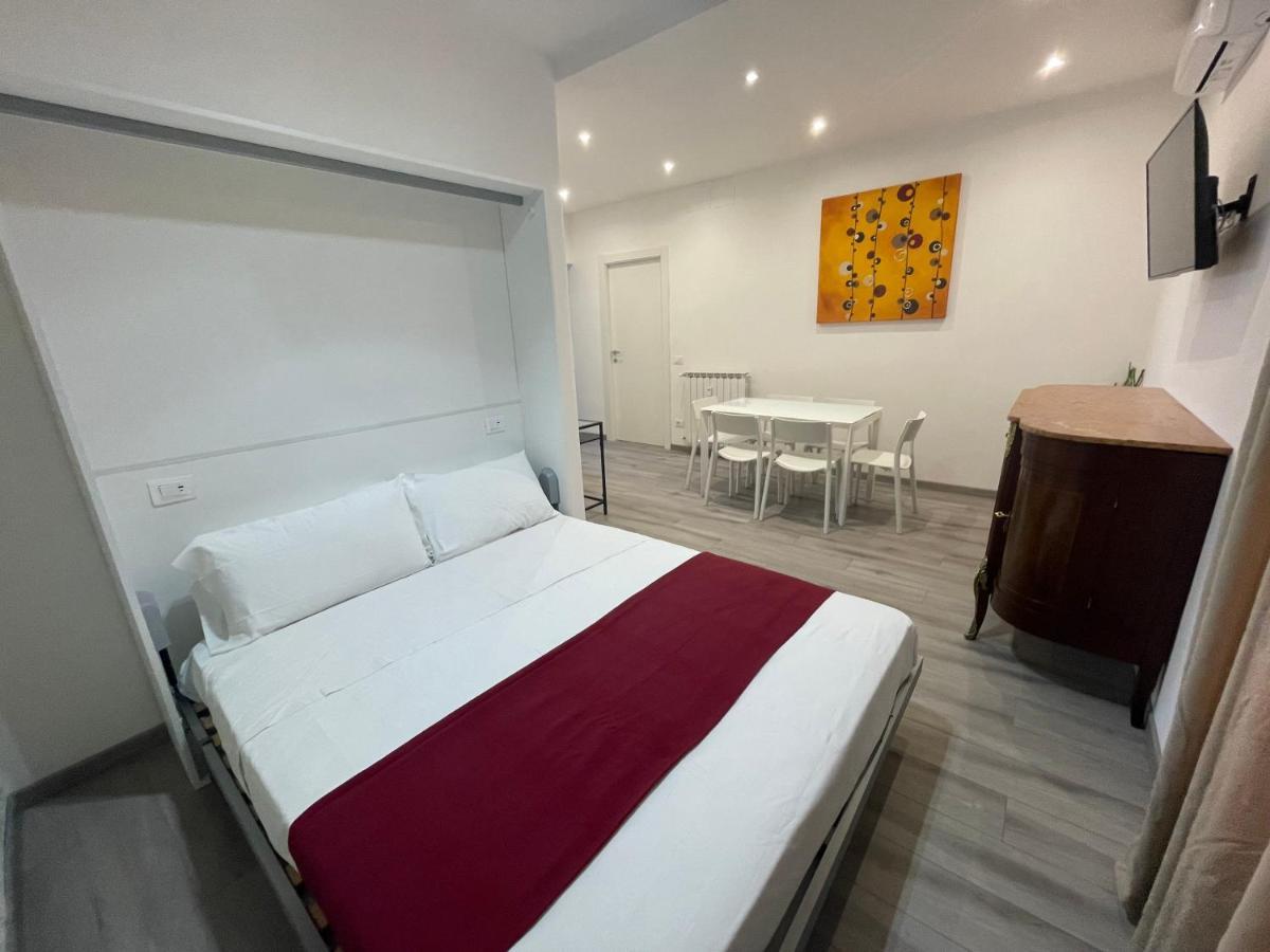 Caracciolo33 Apartment โรม ภายนอก รูปภาพ
